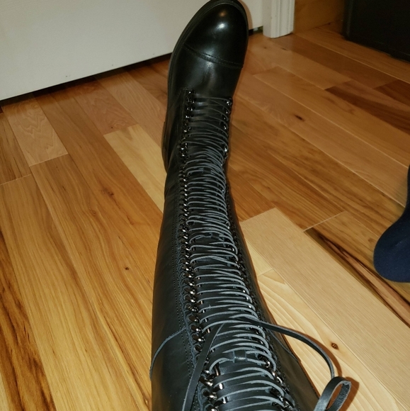 Lust For Life black leather 22" high boots 8.5 suede lace pewter chain link New - Picture 7 of 14